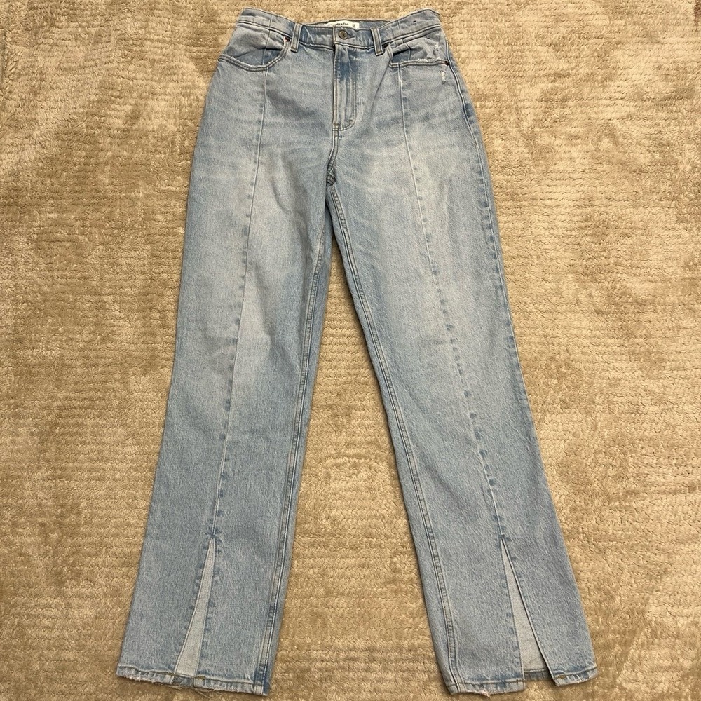 Abercrombie & Fitch Women's Curve Love High Rise 90s Straight Jean Size 29